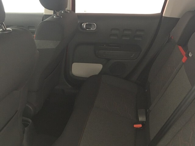 Inside C3  Rojo Aden