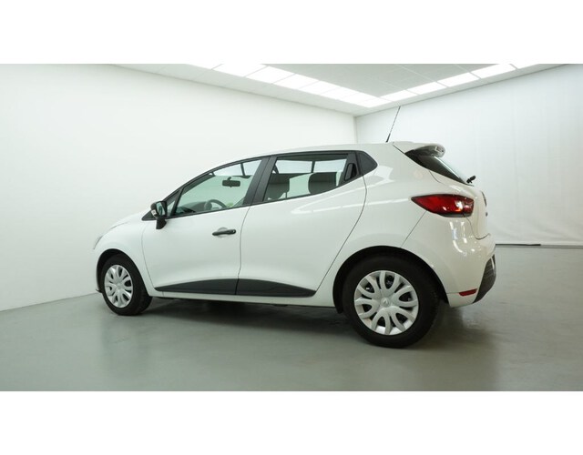 Outside Clio Diesel  BLANCO
