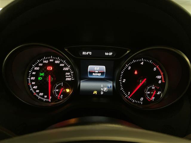 MERCEDES Classe A 00985531_VO38023207