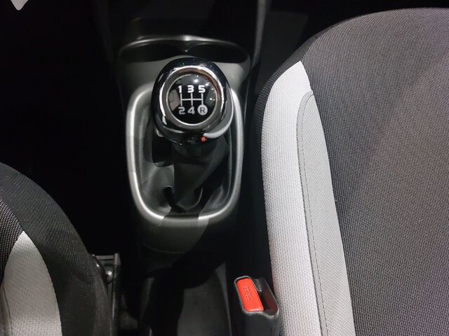 Inside Aygo  Blanco
