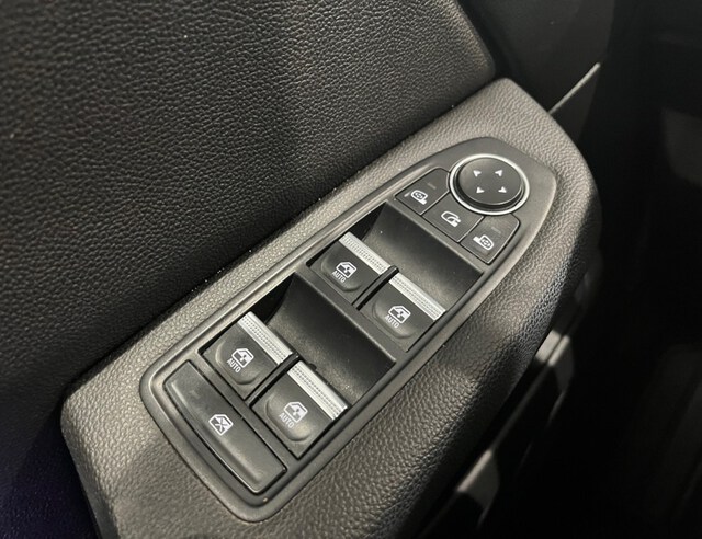 Inside Clio  Blanco