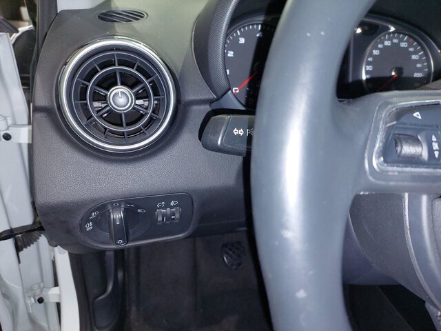 Inside A1 Sportback  Blanco