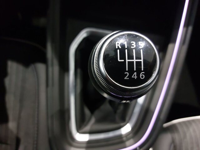 Inside Clio  Gris