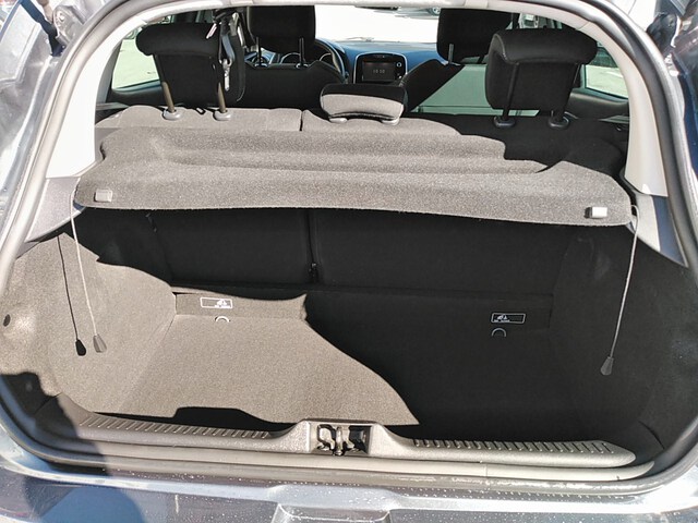 Inside Clio  Gris Titanium