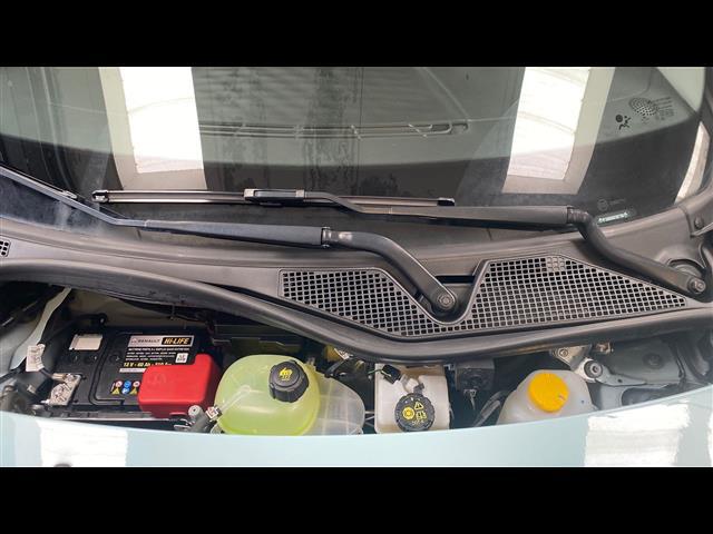 RENAULT Twingo Electric 00334537_VO38013550