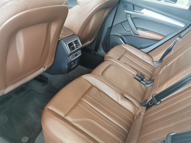 AUDI Q5 II 2017 00949273_VO38013353