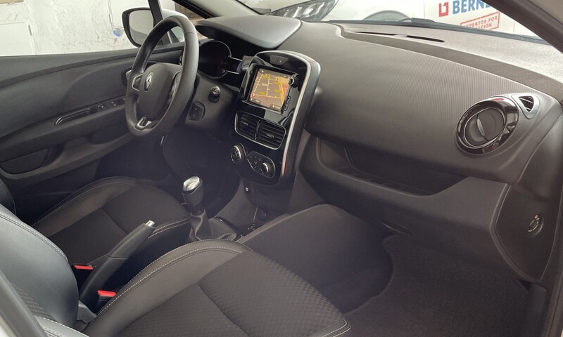 Inside Clio Diesel  Gris Titanium