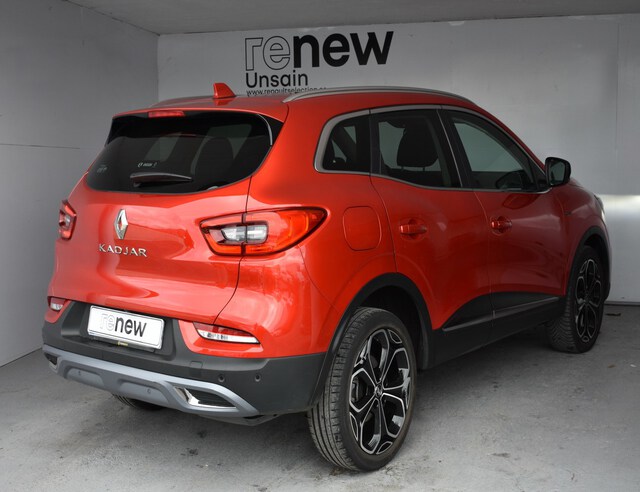Outside Kadjar Diesel  Rojo Deseo
