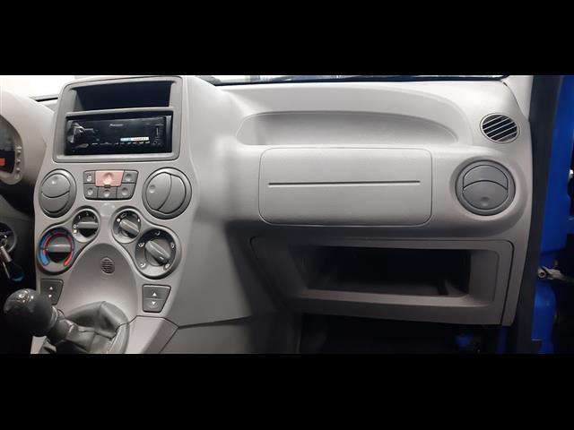 FIAT Panda 00006598_VO38033579