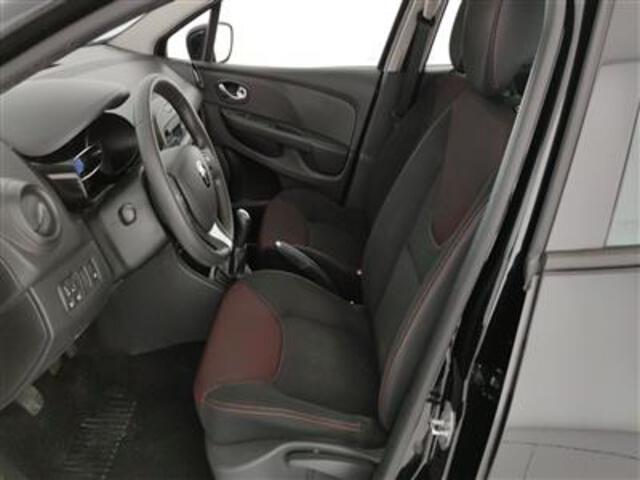 RENAULT Clio 02705256_VO38033952