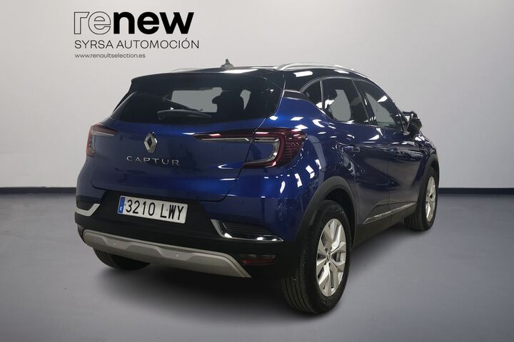 Outside Captur  Azul