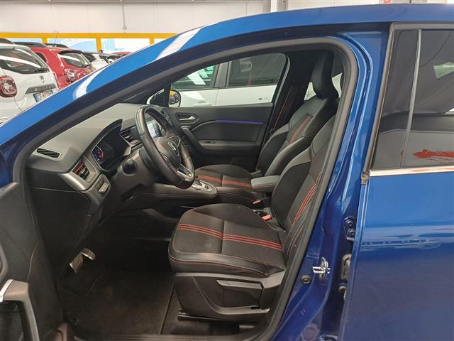RENAULT Captur 00016026_VO38023184