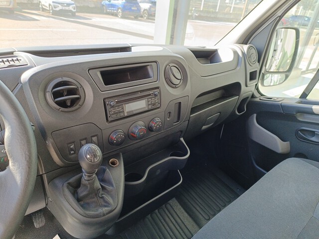 Inside Master Furgón Diesel  BLANCO