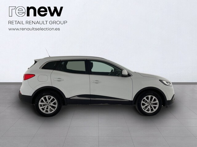 Outside Kadjar Diesel  Blanco Glacial