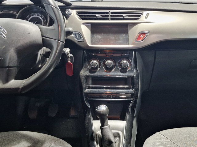 Inside C3 Diesel  Negro
