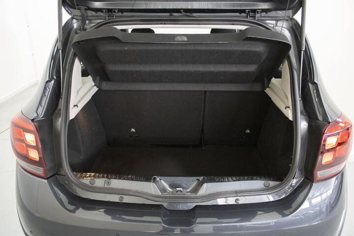 Inside Sandero  Gris Higland