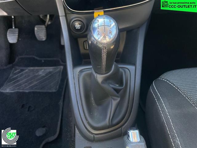 RENAULT Clio 00391399_VO38023217
