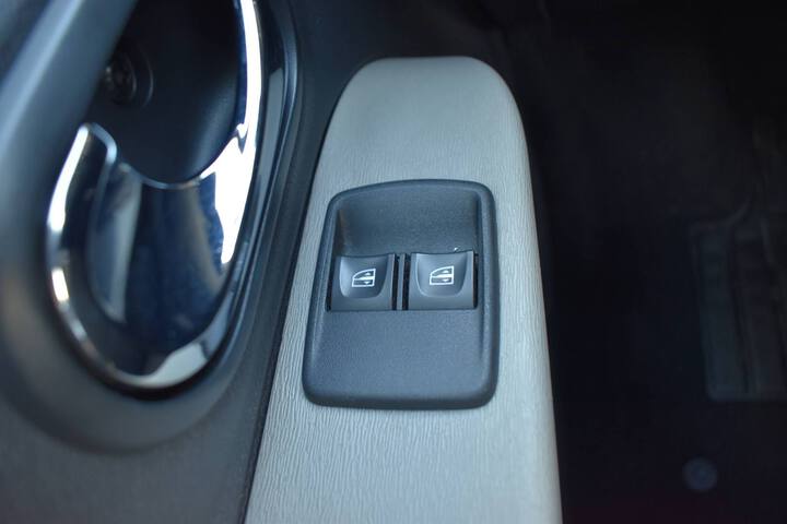 Inside Lodgy  GRIS