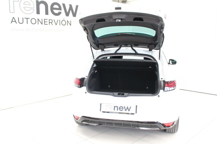 Inside  Megane  Blanco Nacarado