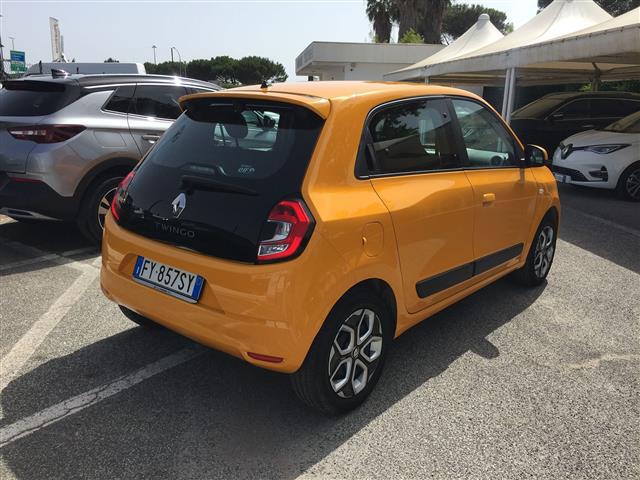 RENAULT Twingo 02640515_VO38043366