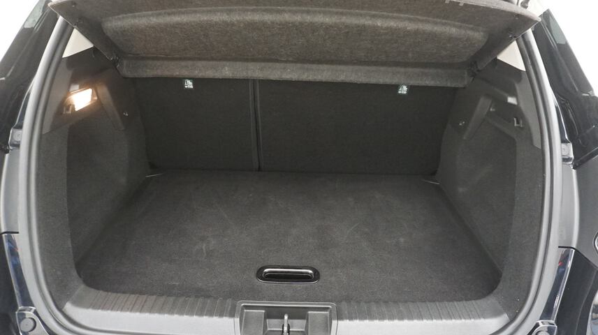 Outside Captur  Negro