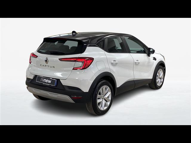 RENAULT Captur 00335648_VO38013550
