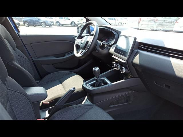 RENAULT Clio 00024237_VO38013404