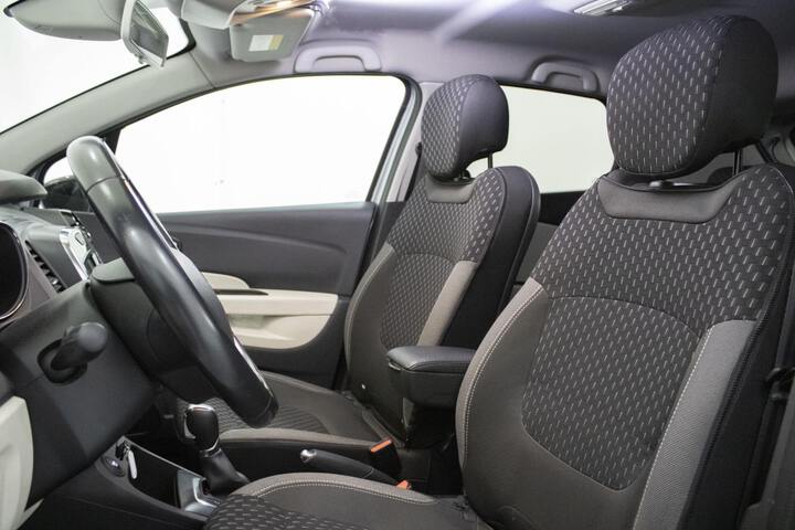 Inside Captur  Gris Platino