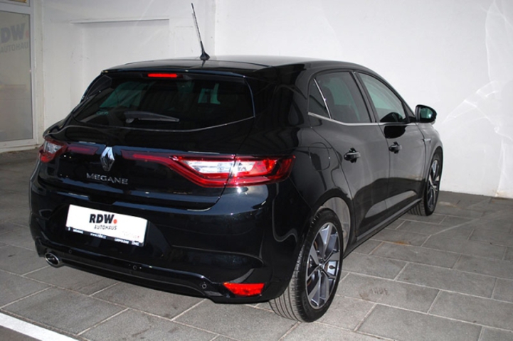 Außenausstattung Megane BLACK-PEARL                                        schwarz
