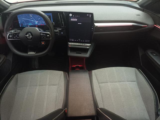 Inside  MEGANE E-TECH 100% ELÉCTRICO  carrocería rojo des