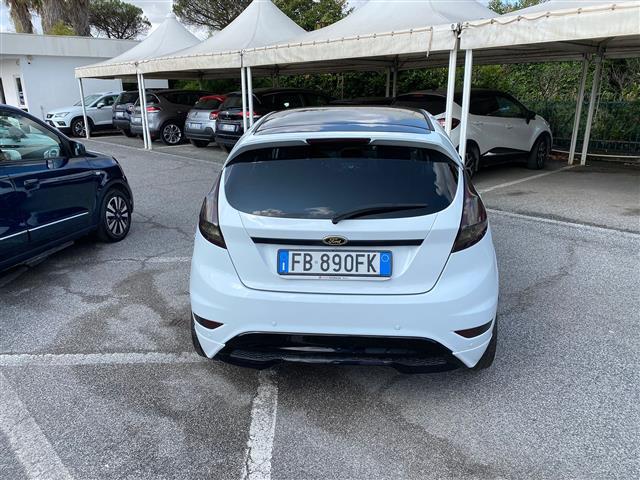 FORD Fiesta 02640814_VO38043366