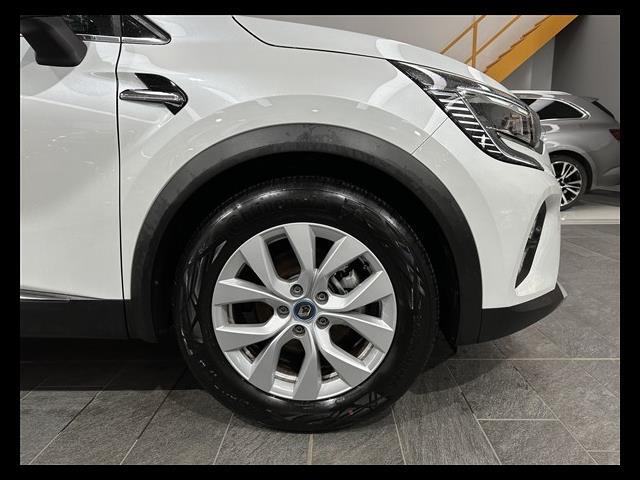 RENAULT Captur 00080606_VO38023184