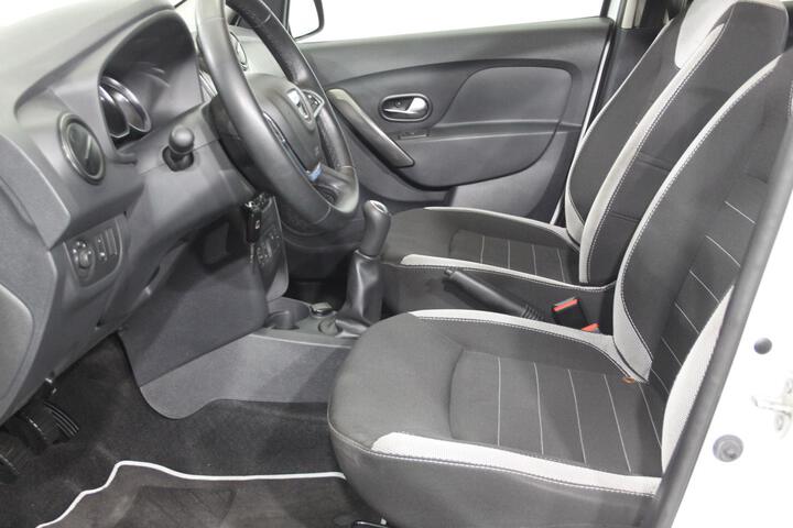 Inside Sandero Diesel  Blanco Glaciar
