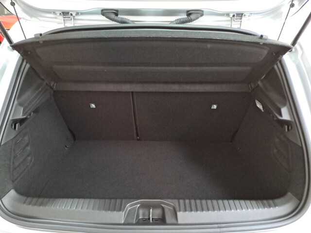 Inside  Clio  Gris Platino
