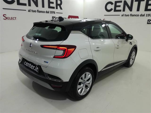 RENAULT Captur 04841209_VO38013138