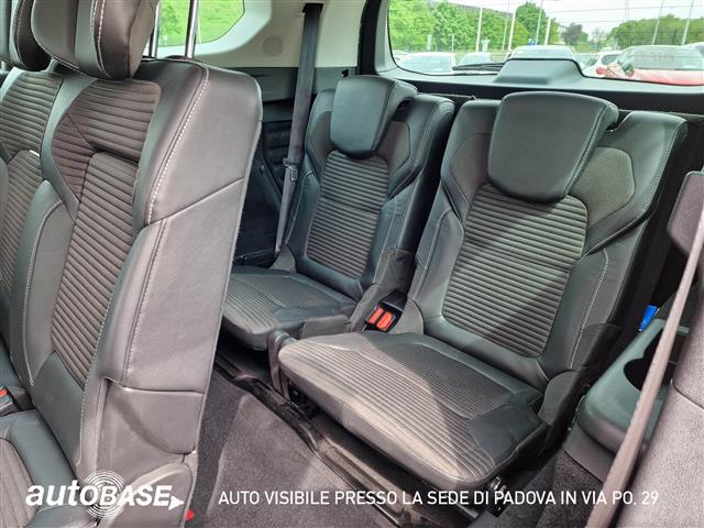 RENAULT Grand Scenic 01091320_VO38013498