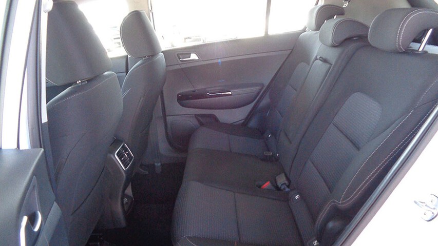 Inside Sportage Diesel  Lunar Silver