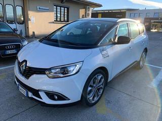 RENAULT Grand Scenic 00697659_VO38023216