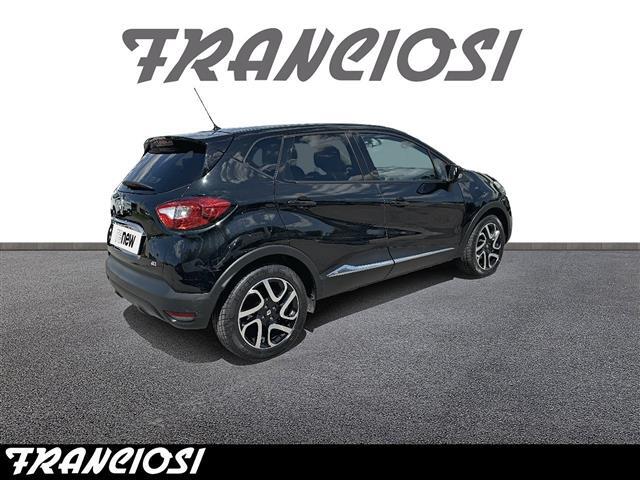 RENAULT Captur 00023126_VO38013018