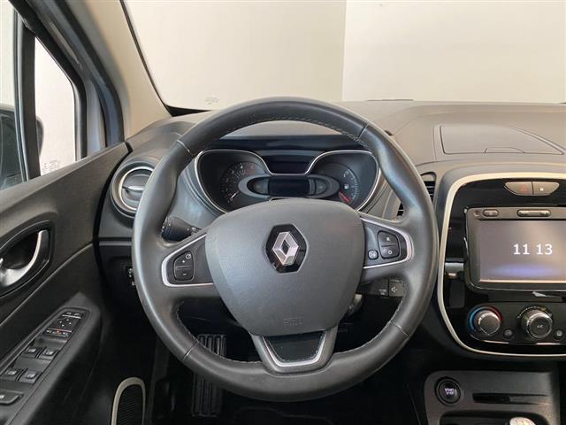 RENAULT Captur I 2017 03205088_VO38043894