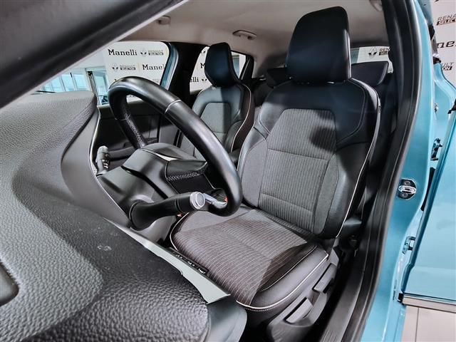 RENAULT Clio 00039377_VO38013022