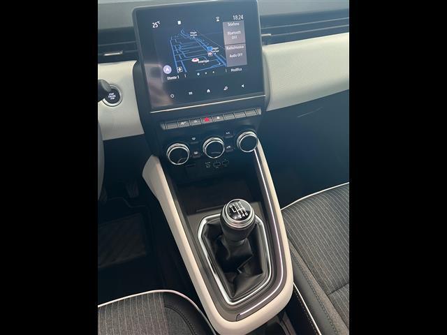 RENAULT Clio V 2019 00023942_VO38013404