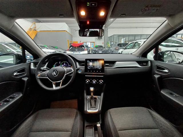 RENAULT Captur 00015881_VO38023184