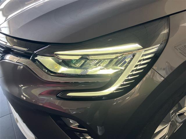 RENAULT Captur 00985299_VO38023207