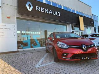 RENAULT Clio 04083701_VO38013080