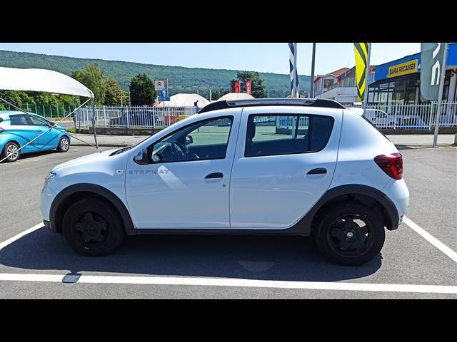 DACIA Sandero  Stepway 00024213_VO38013404