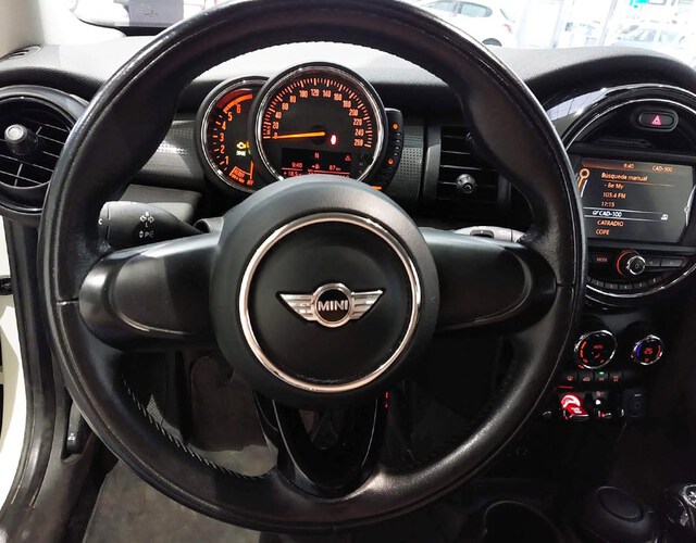 Inside  R56 Diesel  Marfil