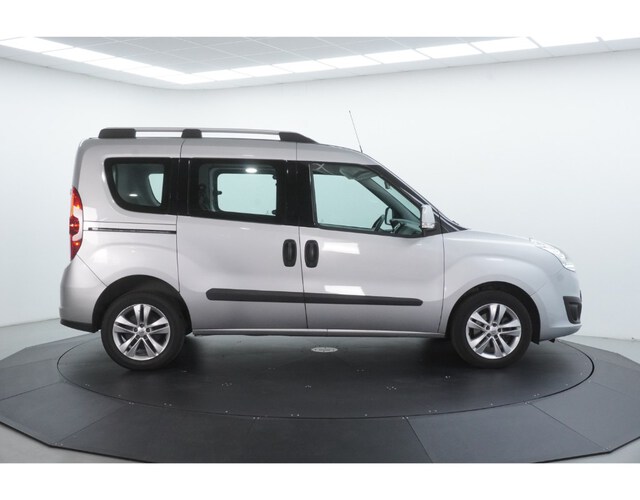 Outside Combo Combi Diesel  Plata