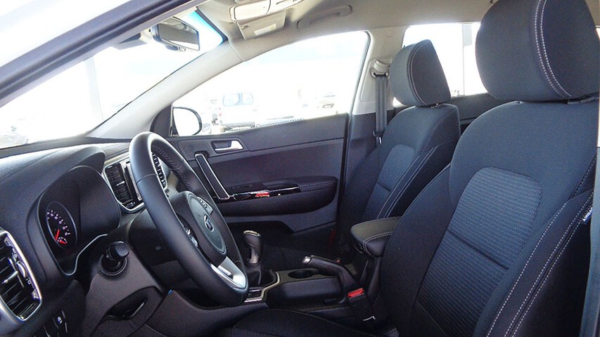 Inside Sportage Diesel  Lunar Silver
