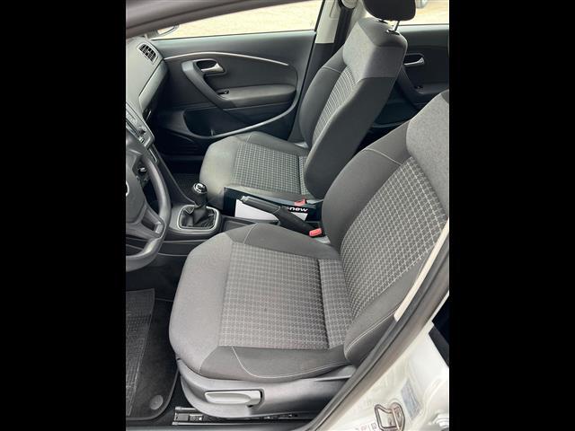 VOLKSWAGEN Polo V 2014 01247709_VO38013065